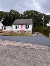 Building Photo - 15 Faulise Ave
