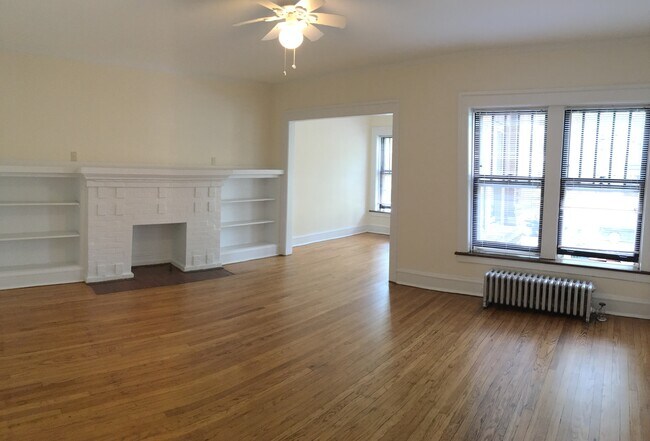 Building Photo - 5752 N Winthrop Ave