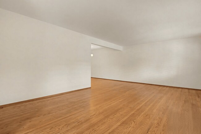 Foto del edificio - 5291 Crestline Way