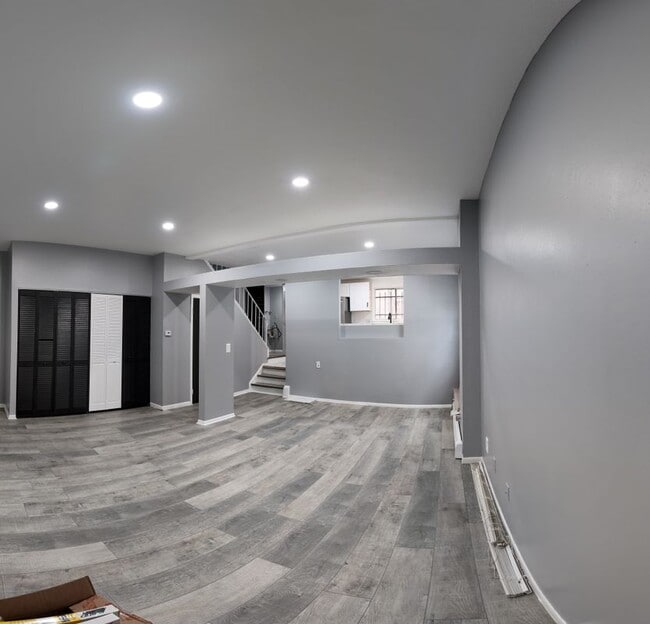 Foto del edificio - 317 Mill Rock Rd