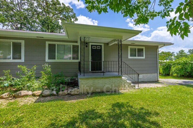 Foto del edificio - 2806 Silverdale Rd