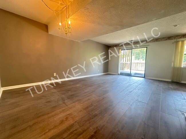 Building Photo - Townhome for rent in Grayson Valley **ACCEPTS SECTION 8**