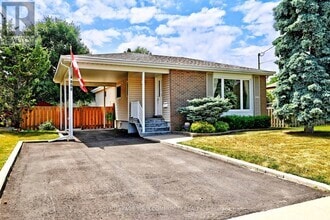 Building Photo - 808 Batory Ave