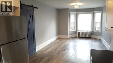 Building Photo - 47 Sherman Ave S