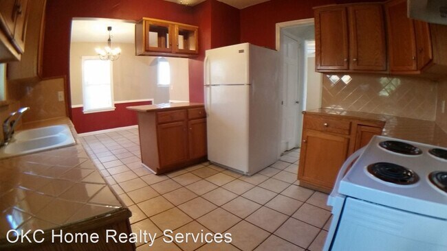 Building Photo - 3 br, 1.5 bath House - 2500 NW. 24th Street