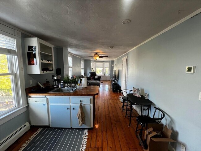 Foto del edificio - 235 Spring St