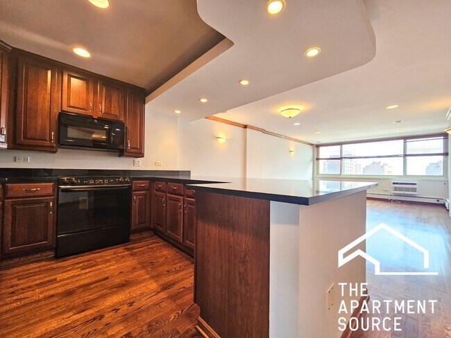 Foto del edificio - 1354 N Dearborn St