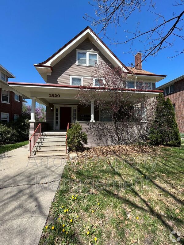 Building Photo - 1820 A St