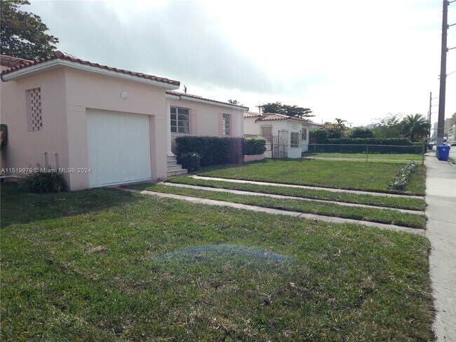 Foto del edificio - 1841 SW 37th Ave