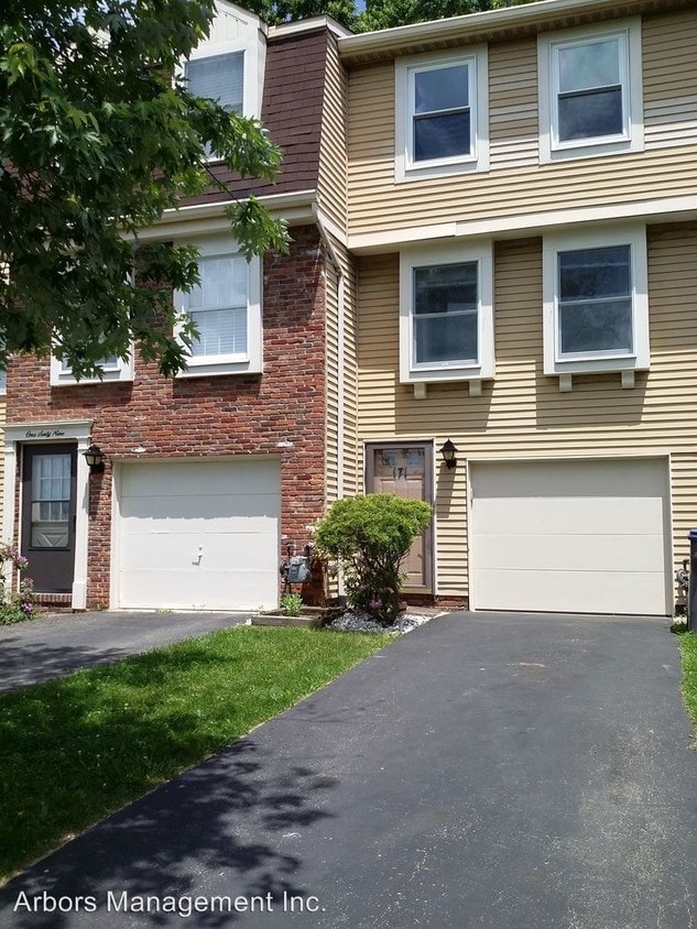 2 br, 1.5 bath House 171 SCOTT LANE House Rental in PA