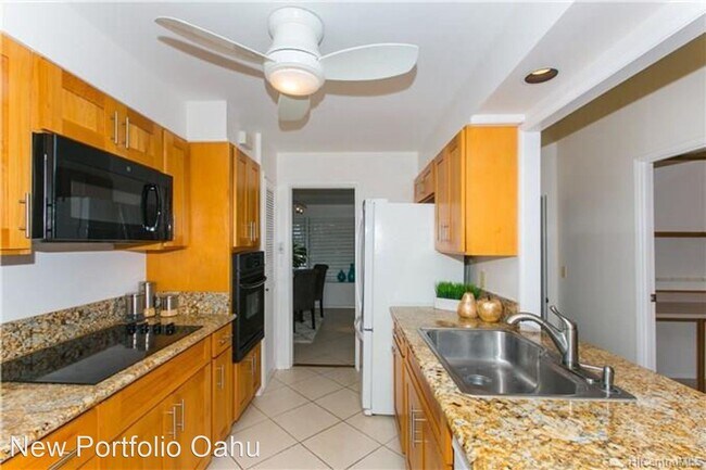 Building Photo - 3 br, 2 bath House - 230 Ilihau Street