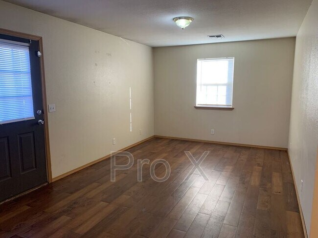 Foto del edificio - 4545 E Zora St