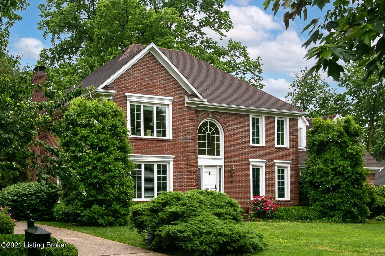 303 Coralberry Rd, Louisville, KY 40207 House Rental in Louisville