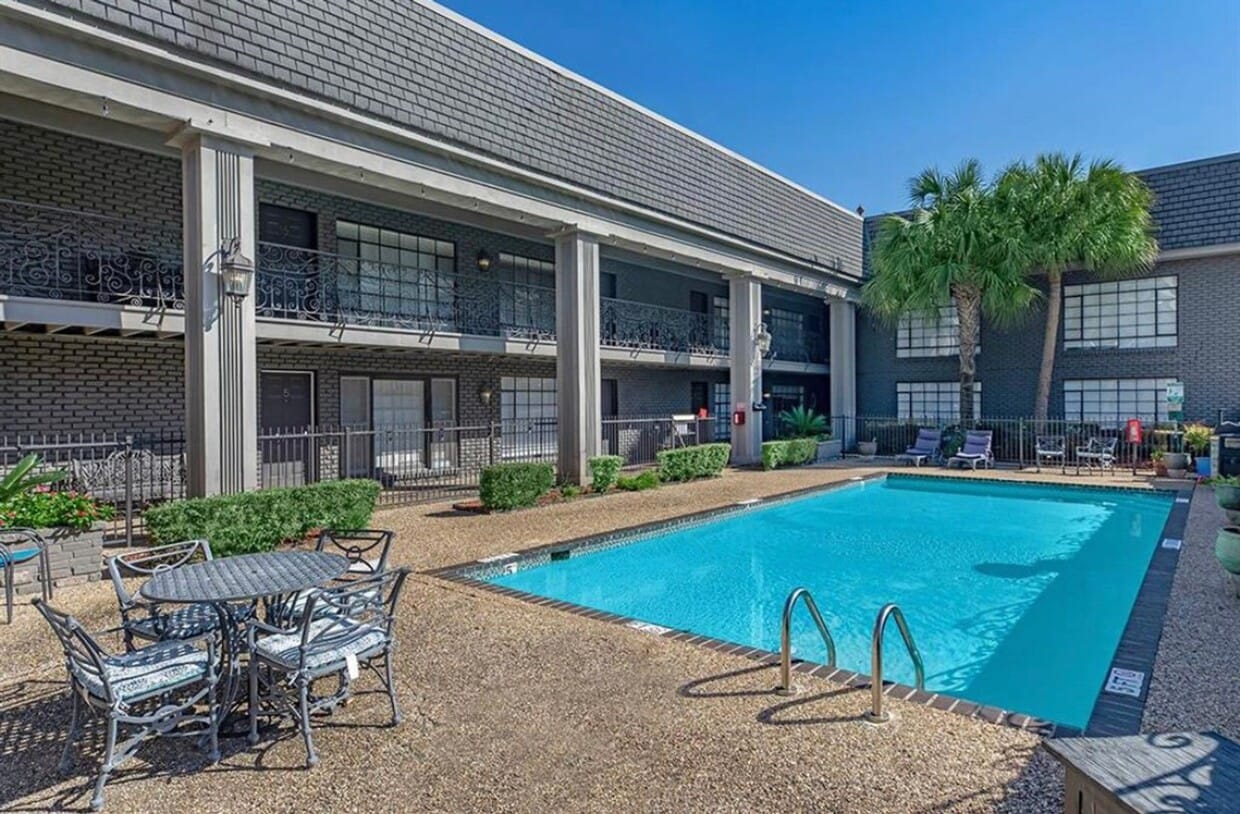 Primary Photo - 2322 Richton St