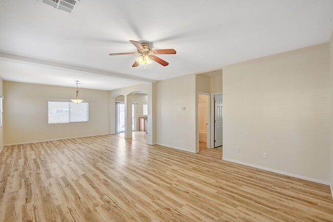 Building Photo - 4 Bedroom Near Spring Valley— Your Next Chapter Starts Here!