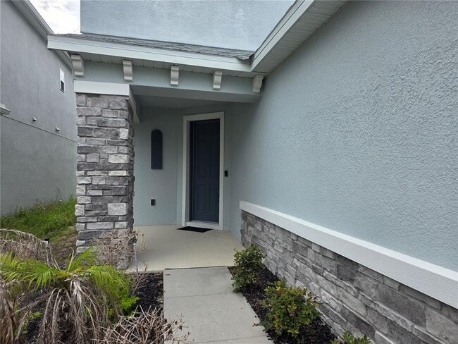 Building Photo - 2865 High Pointe St