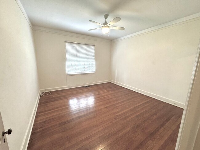 Foto del edificio - 3319 Pine St