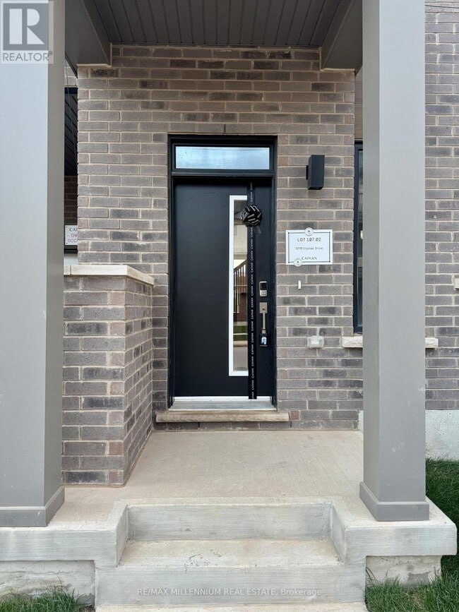 Building Photo - 3278 Crystal Dr