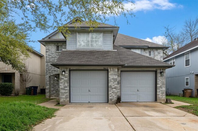 Building Photo - 9613 Nightjar Dr