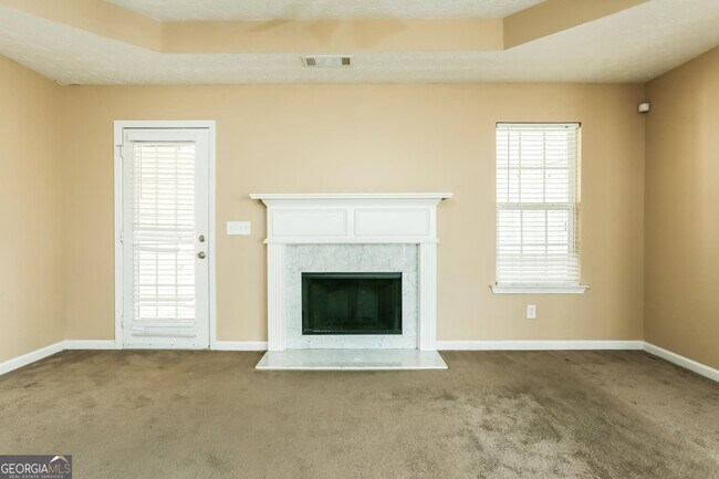 Foto del edificio - 70 Oak Meadows Dr