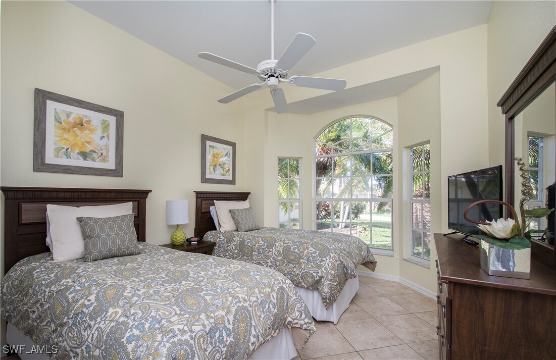 Foto principal - 2806 SW 39th St