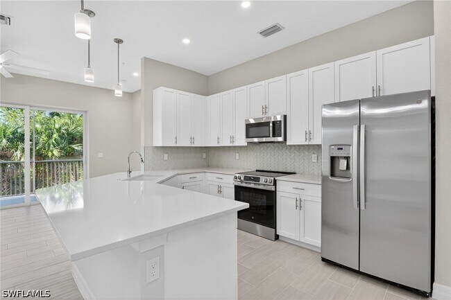 Building Photo - 286 Indies Dr E