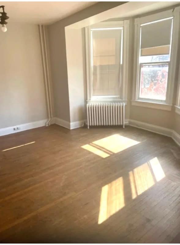 Foto del edificio - 2801 N Calvert St