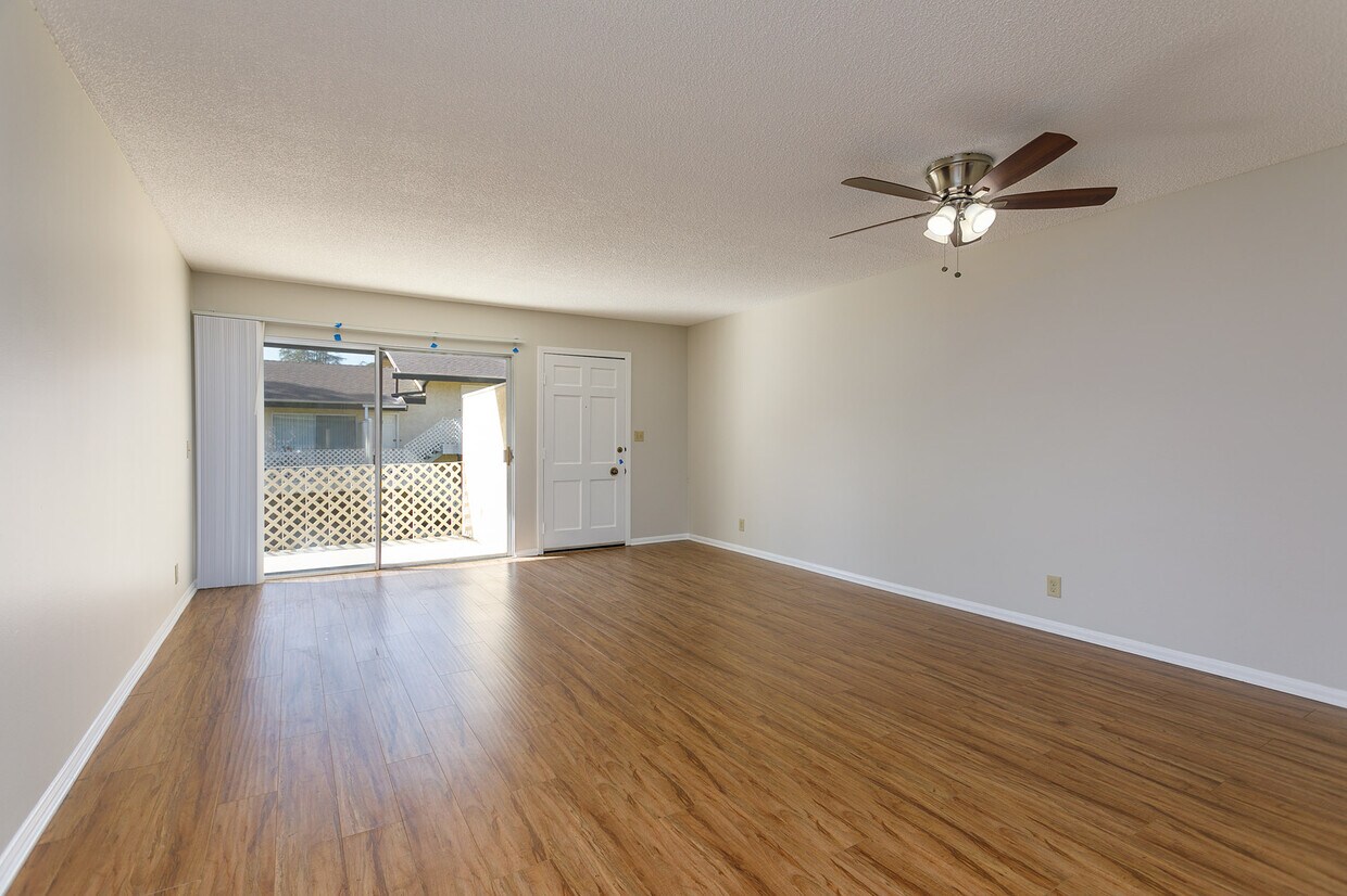 451 W Sierra Madre Blvd Unit I, Sierra Madre, CA 91024 Apartments in