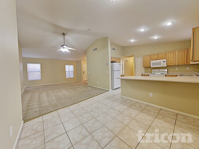 Building Photo - 18071 N 113th Ave