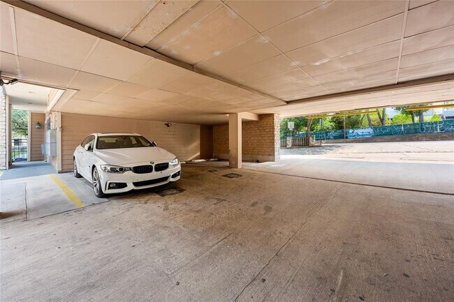 Foto del edificio - 2414 Longview St