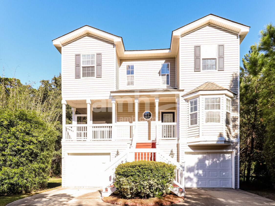 Foto principal - 12 Peregrine Dr