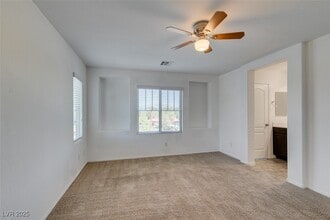 Building Photo - 10315 Elmwood Glen Ave