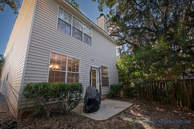 Building Photo - 3204 Castle Ct