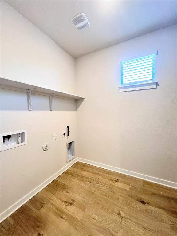 Foto del edificio - 4521 Spring Box St