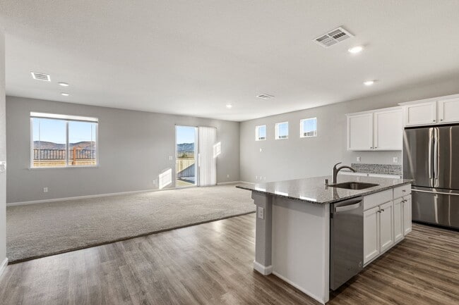 Building Photo - Newer South Reno Single Level House for Rent