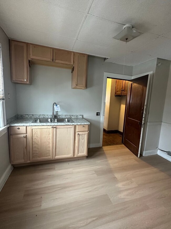 Foto del edificio - 3908 E 123rd St