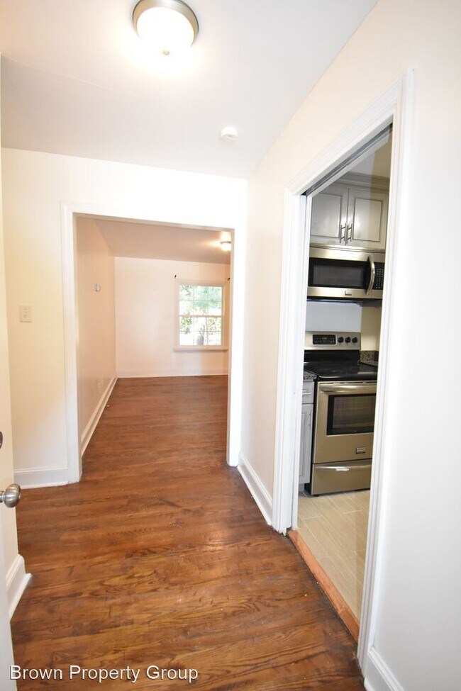 Building Photo - 3 br, 2 bath House - 3022 Cliffdale Rd