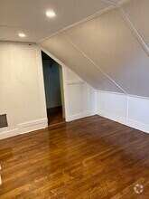 Building Photo - 25 Bayard St