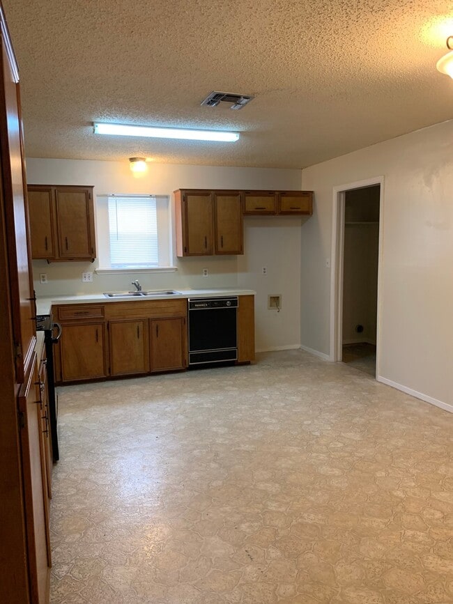 Building Photo - 4773 Sierra Blanca Blvd