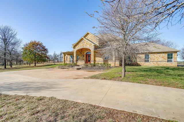 Building Photo - 1600 Oak Ridge Estates