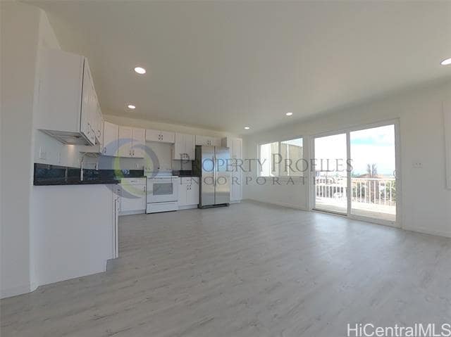 Building Photo - 92-686-686 Paakai St