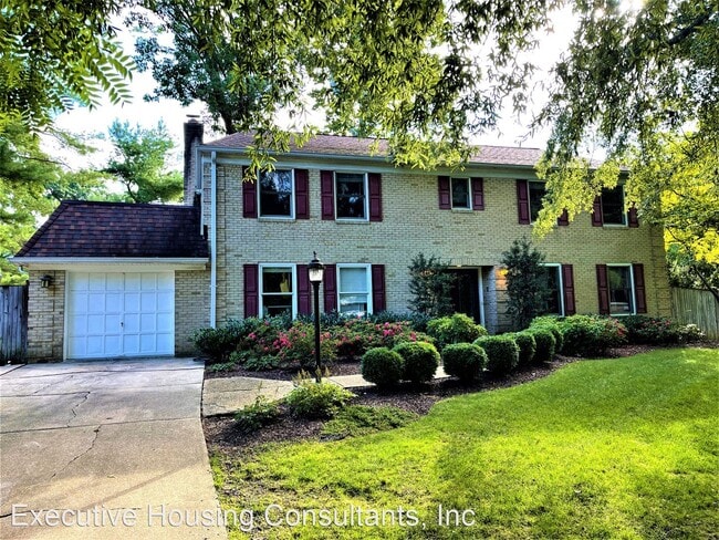 Building Photo - 5 br, 3.5 bath House - 10309 Bells Mill Te...