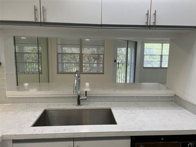 Foto del edificio - 1200 SW 125th Ave