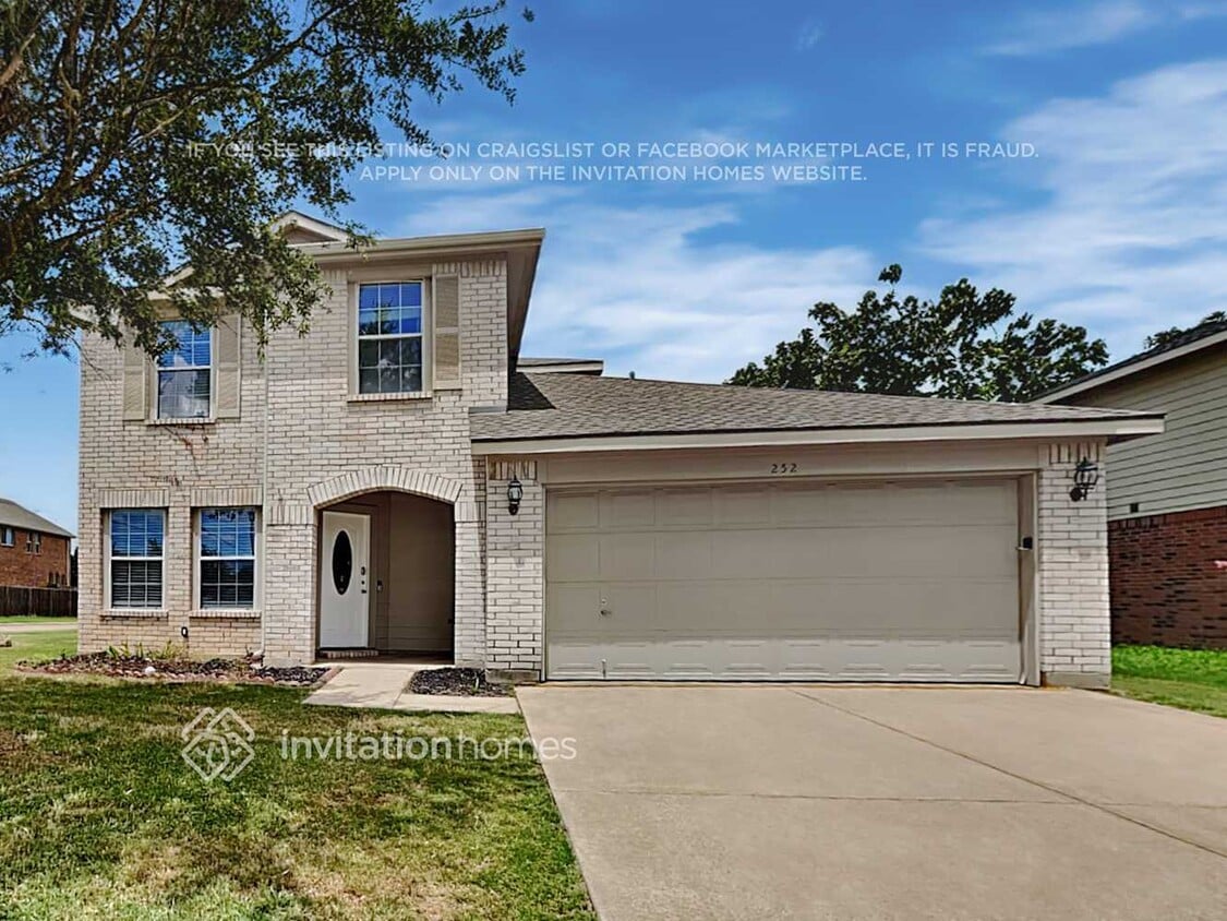 Primary Photo - 252 Hilltop Dr