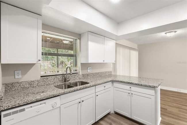 Building Photo - 715 Gasparino Ct