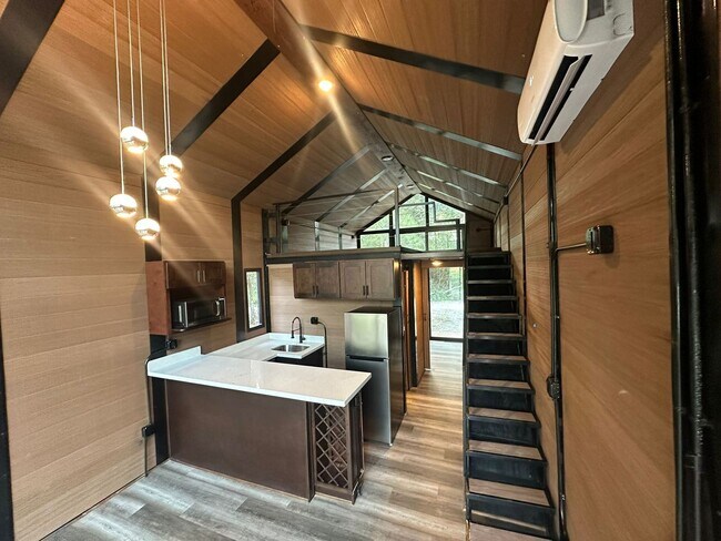 Foto del edificio - 3710 Pheasant St