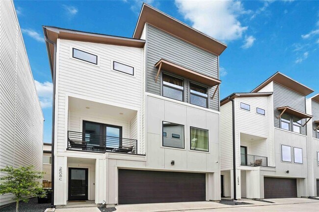 Foto del edificio - 2508 Tuam St