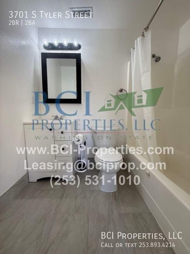 Building Photo - 3701 S Tyler St