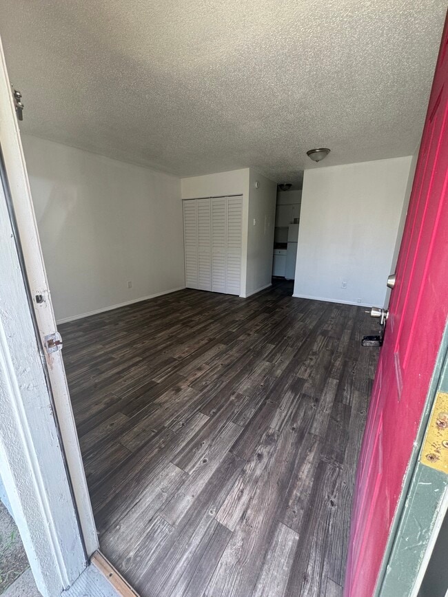 Building Photo - 8560 Channelview Cir