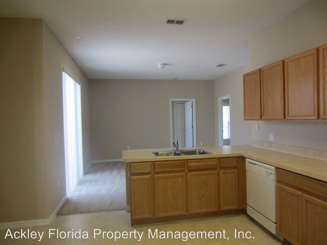 Building Photo - 750 Leopard Ct